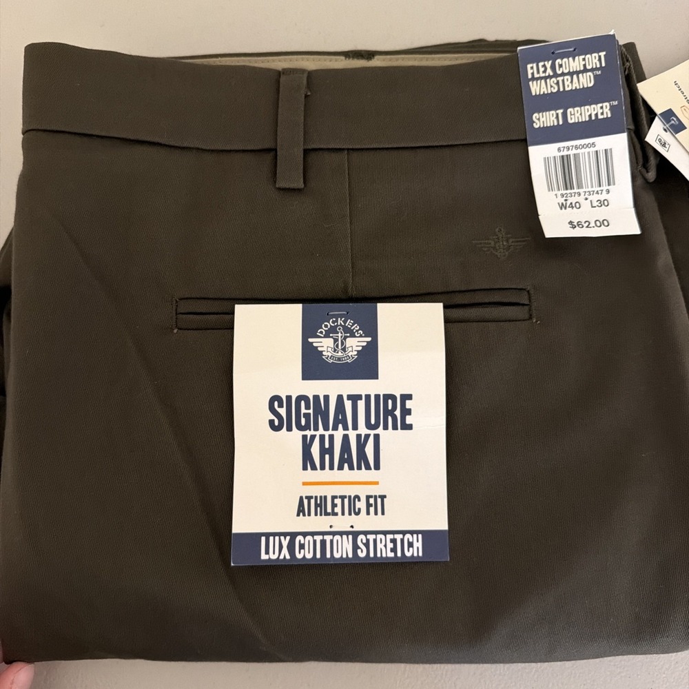 NEW Docker Signature Khaki Athletic Fit Cotton Stretch Flex Comfort Waist 40x30